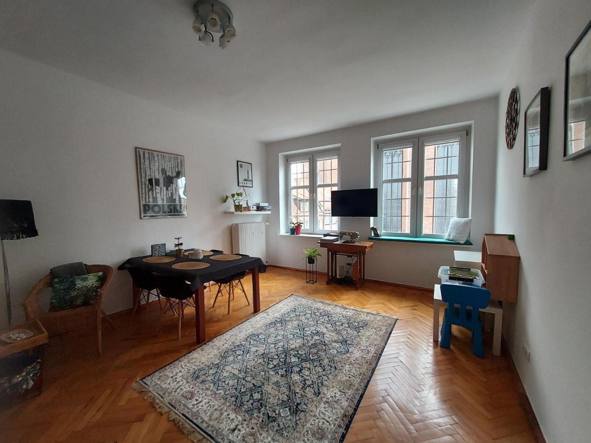 Apartment In Old Town - View Of Mariacki Church Gdansk Bagian luar foto